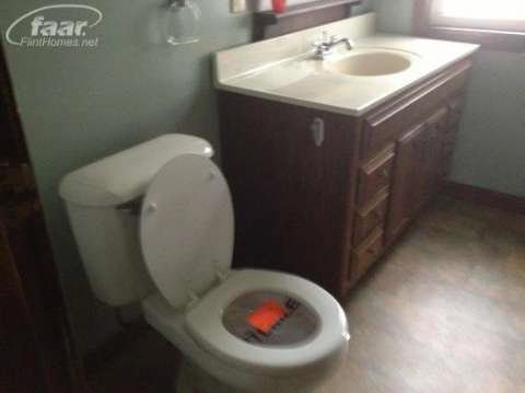 9701 South New Lothrop Road Durand, MI 48429 - Photo 9 of 13 20388301-8.JPG