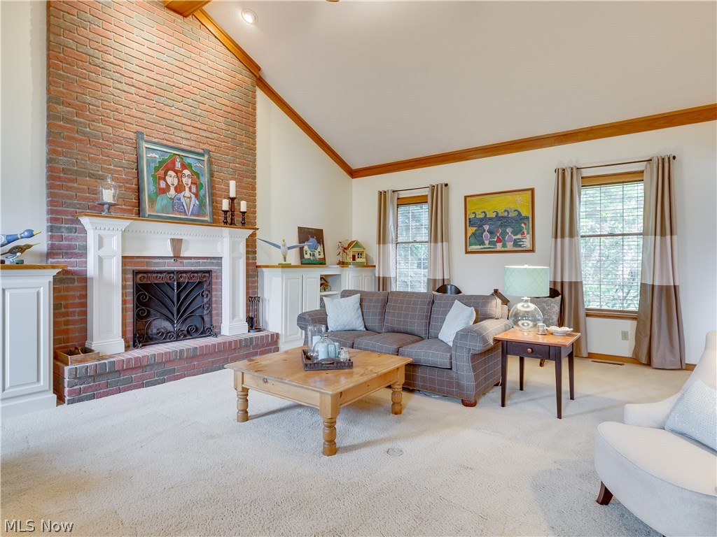 876 Hunter Ridge Circle Fairlawn, OH 44333 - Photo 11 of 35 Tons of natural light flood this Family Room