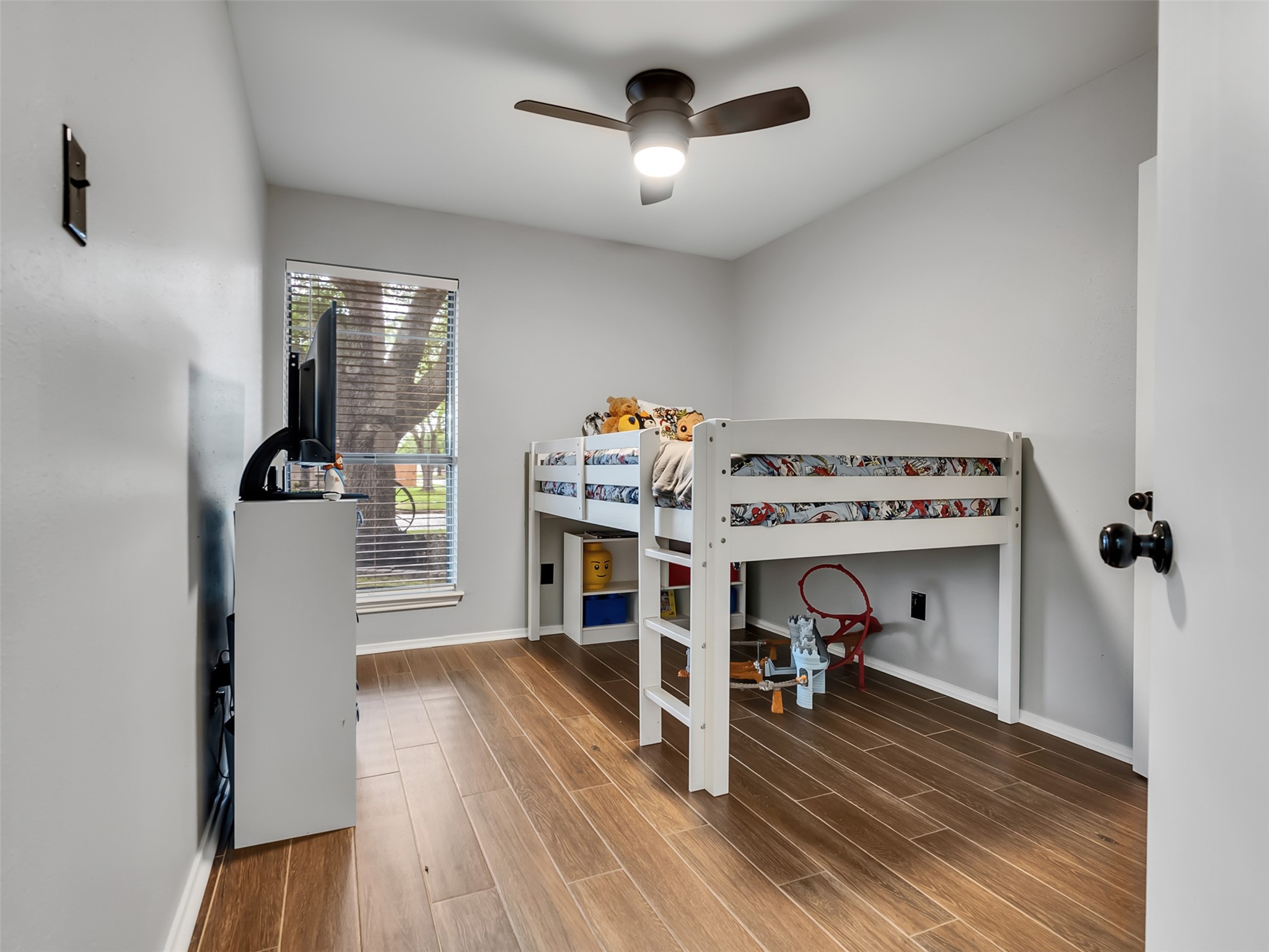 101 North Wagon Lane Angleton, TX 77515 - Photo 15 of 23