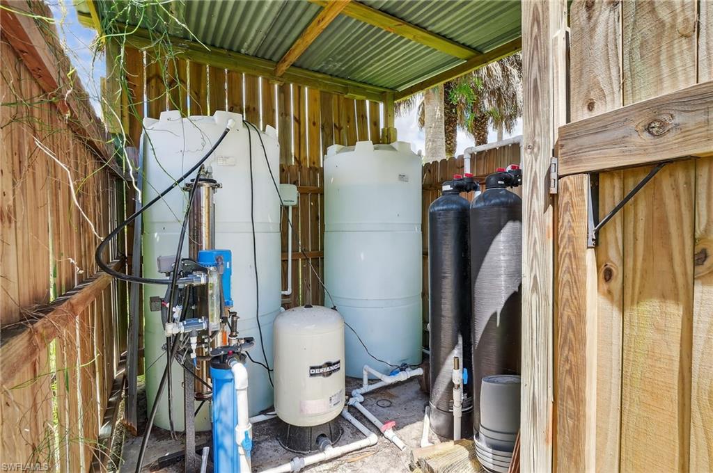 850 29th Street Southwest Naples, FL 34117 - Photo 23 of 24