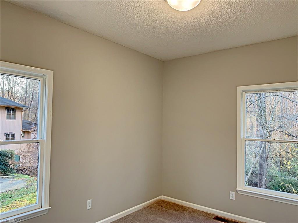 549 Kyle Road Winston-Salem, NC 27104 - Photo 14 of 29 Gallery Image 14