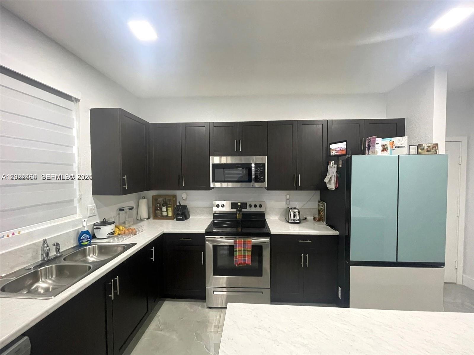 13413 Southwest 284th Terrace Homestead, FL 33033 - Photo 14 of 34