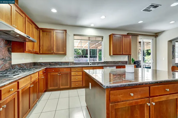 $879,900 | 4007 Oak Knoll Street, Antioch, CA 94509