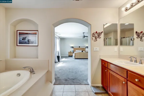 $879,900 | 4007 Oak Knoll Street, Antioch, CA 94509