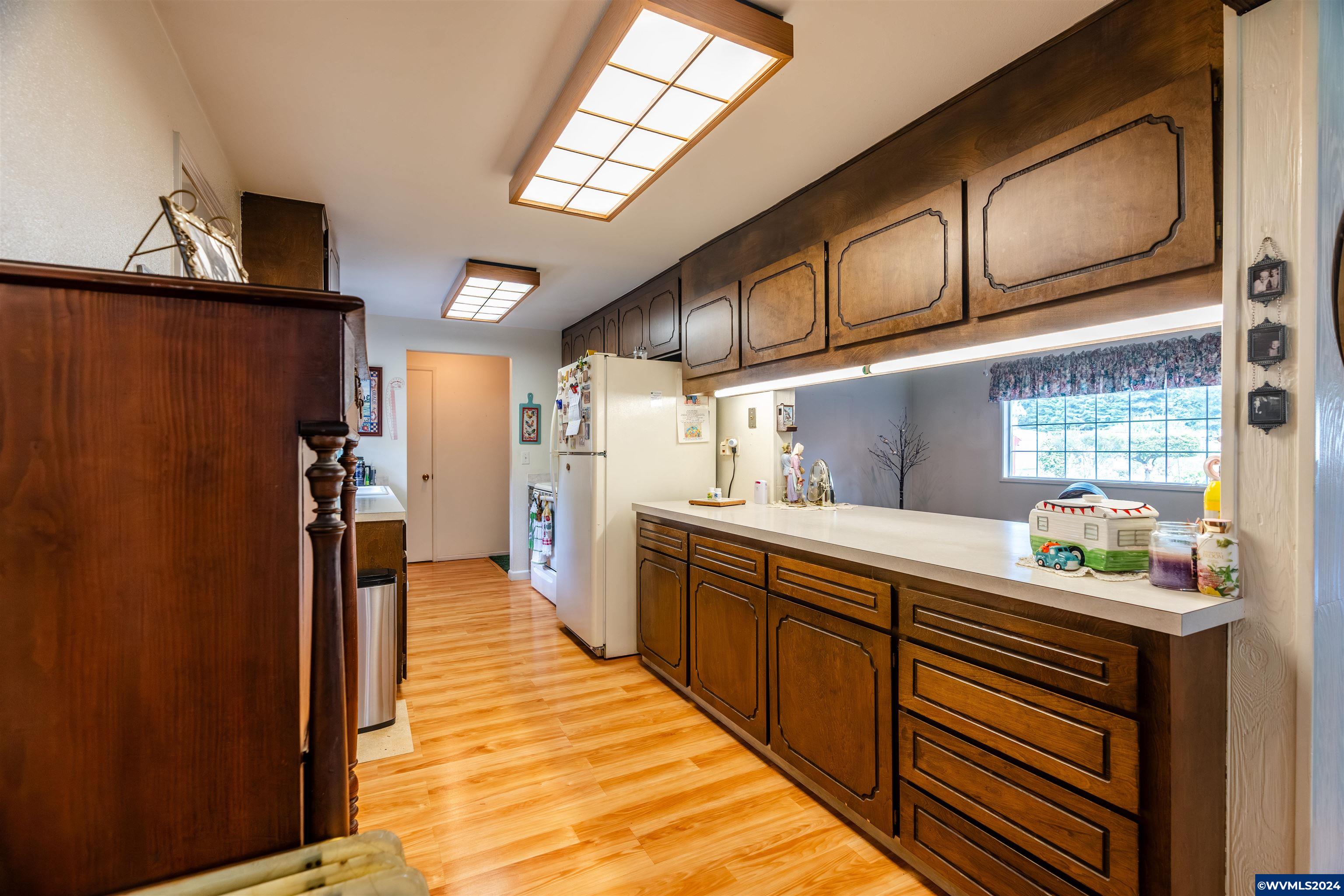 5810 Lake Labish Road Northeast Salem, OR 97305 - Photo 11 of 38 Gallery Image 11