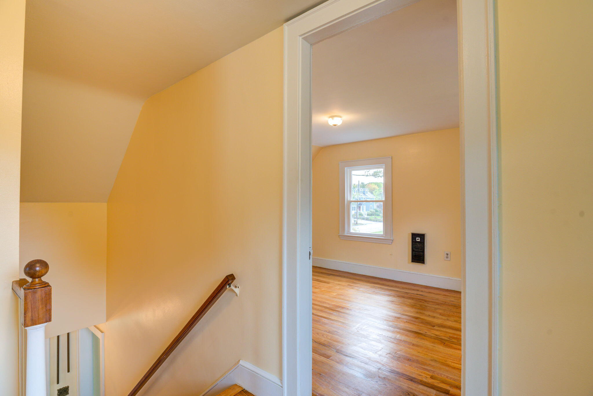 1165 Sawyer Road Cape Elizabeth, ME 04107 - Photo 19 of 37 Upstairs