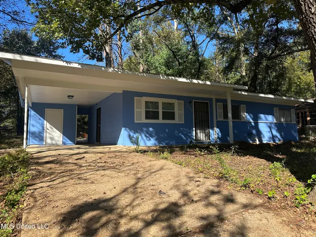 $85,900 | 2725 Charleston Drive, Jackson, MS 39212