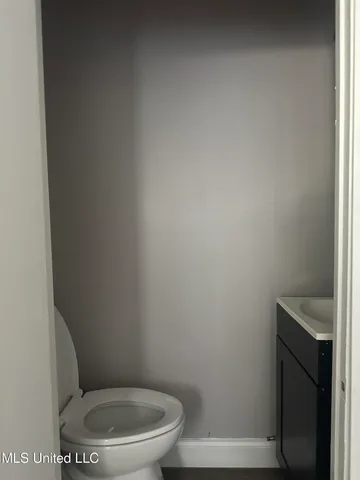 $85,900 | 2725 Charleston Drive, Jackson, MS 39212