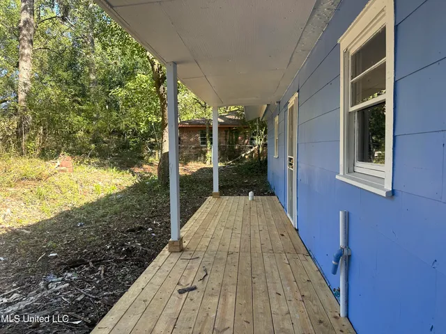 $85,900 | 2725 Charleston Drive, Jackson, MS 39212