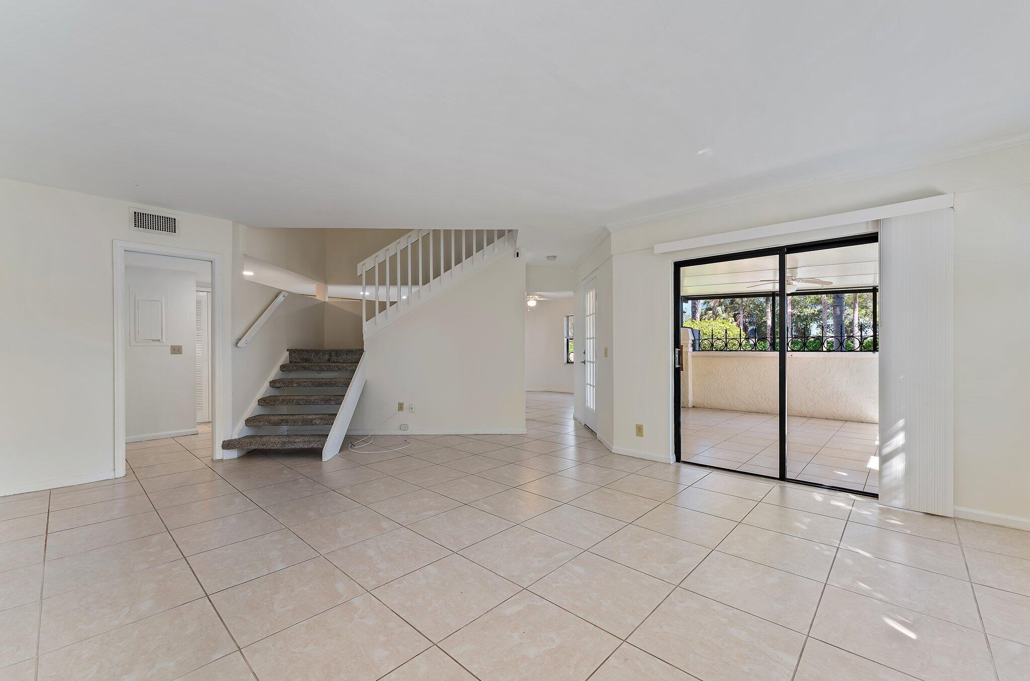 3 Uno Lago Drive, Unit 3 Juno Beach, FL 33408 - Photo 8 of 31