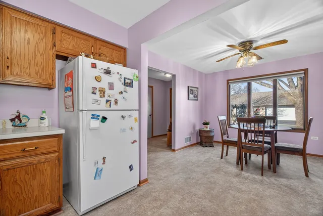 $289,900 | 2700 Eagle Drive, Unit 2700, Joliet, IL 60436