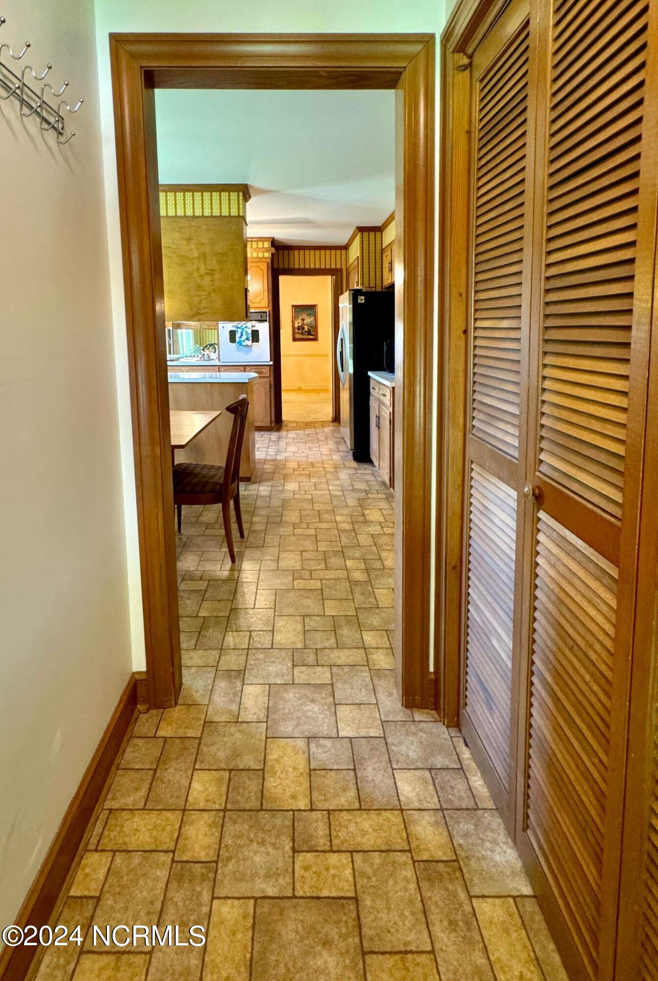 2007 Hardee Road Kinston, NC 28504 - Photo 22 of 58 441572174_1672879603451351_8457780182102