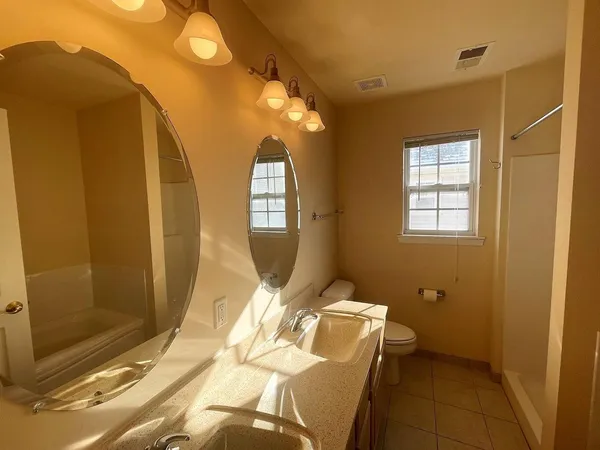 $347,500 | 1151 East Townline Road, Unit 205, Lake Geneva, WI 53147