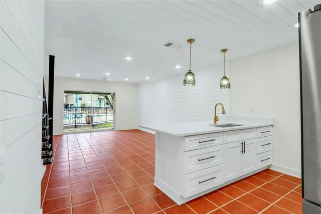 $540,000 | 551 Terminal Loop Road, Unit B3, McQueeney, TX 78123