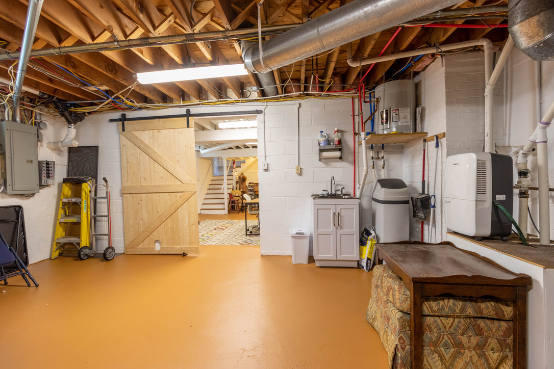 6432 Dean Road Indianapolis, IN 46220 - Photo 36 of 73 Gallery Image 36