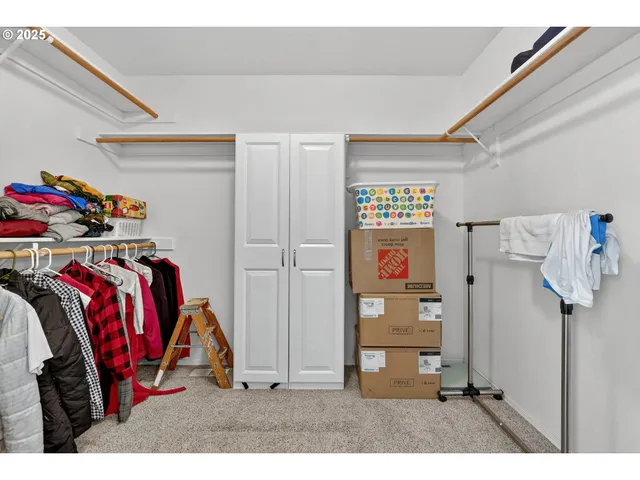 $565,000 | 32839 Southwest Crystal Springs Court, Scappoose, OR 97056