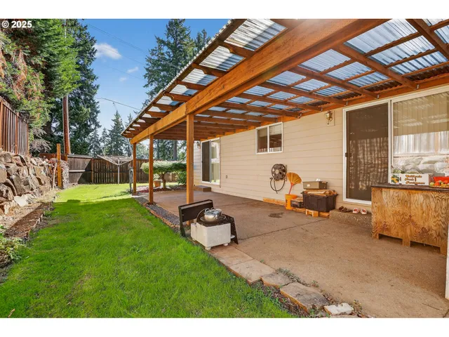 $565,000 | 32839 Southwest Crystal Springs Court, Scappoose, OR 97056