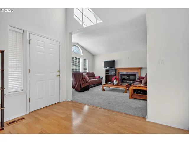 $565,000 | 32839 Southwest Crystal Springs Court, Scappoose, OR 97056