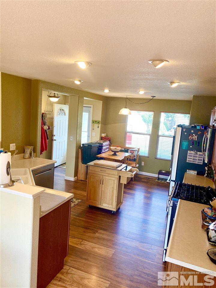 9523 Autumn Leaf Way Reno, NV 89506 - Photo 6 of 20 Photo 6
