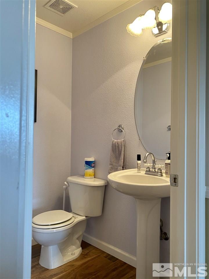 9523 Autumn Leaf Way Reno, NV 89506 - Photo 8 of 20 Photo 8