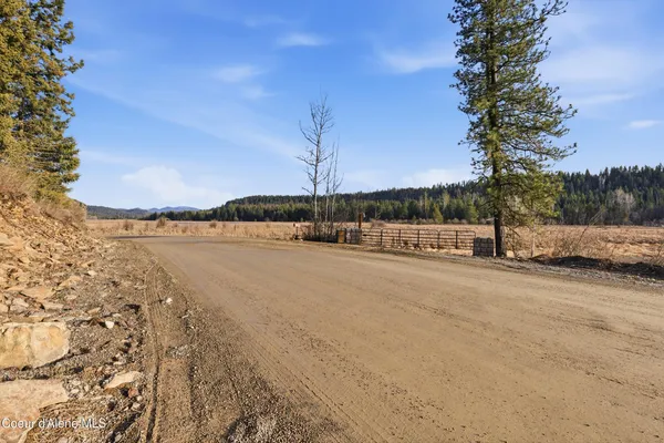$899,000 | 3804 Kelso Lake Road, Athol, ID 83801