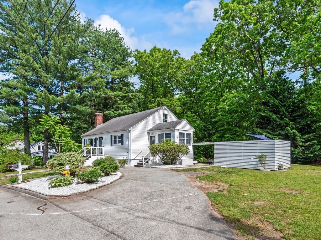 14 Orton Street Worcester, MA 01604 - Photo 2 of 35