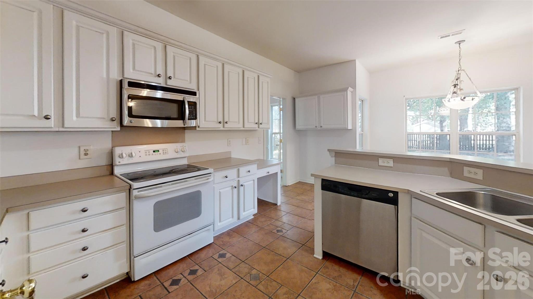 7411 Gate Key Court Stanley, NC 28164 - Photo 11 of 33