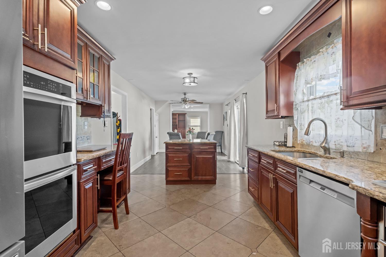 2 Guild Court Willingboro, NJ 08046 - Photo 21 of 38
