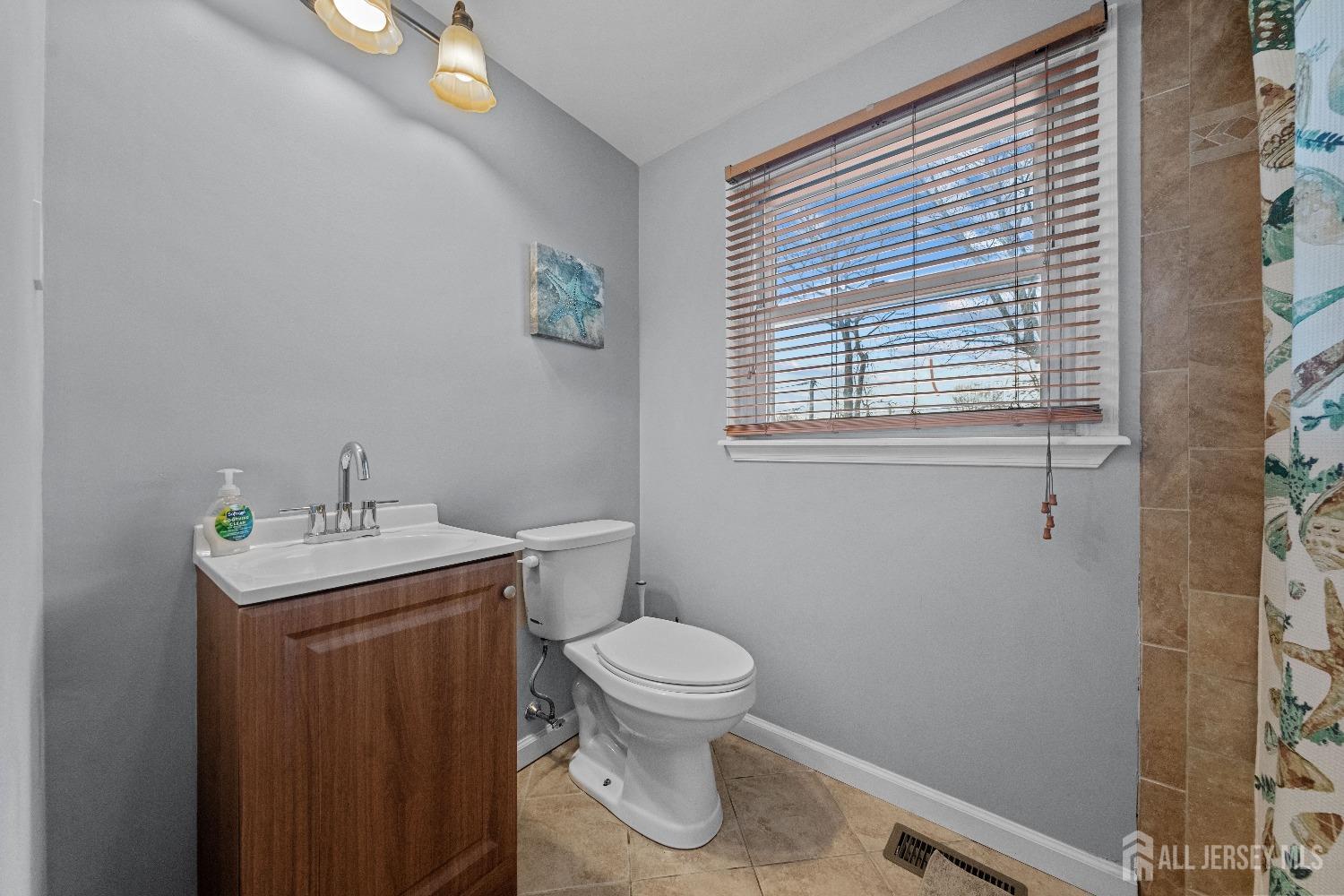2 Guild Court Willingboro, NJ 08046 - Photo 26 of 38