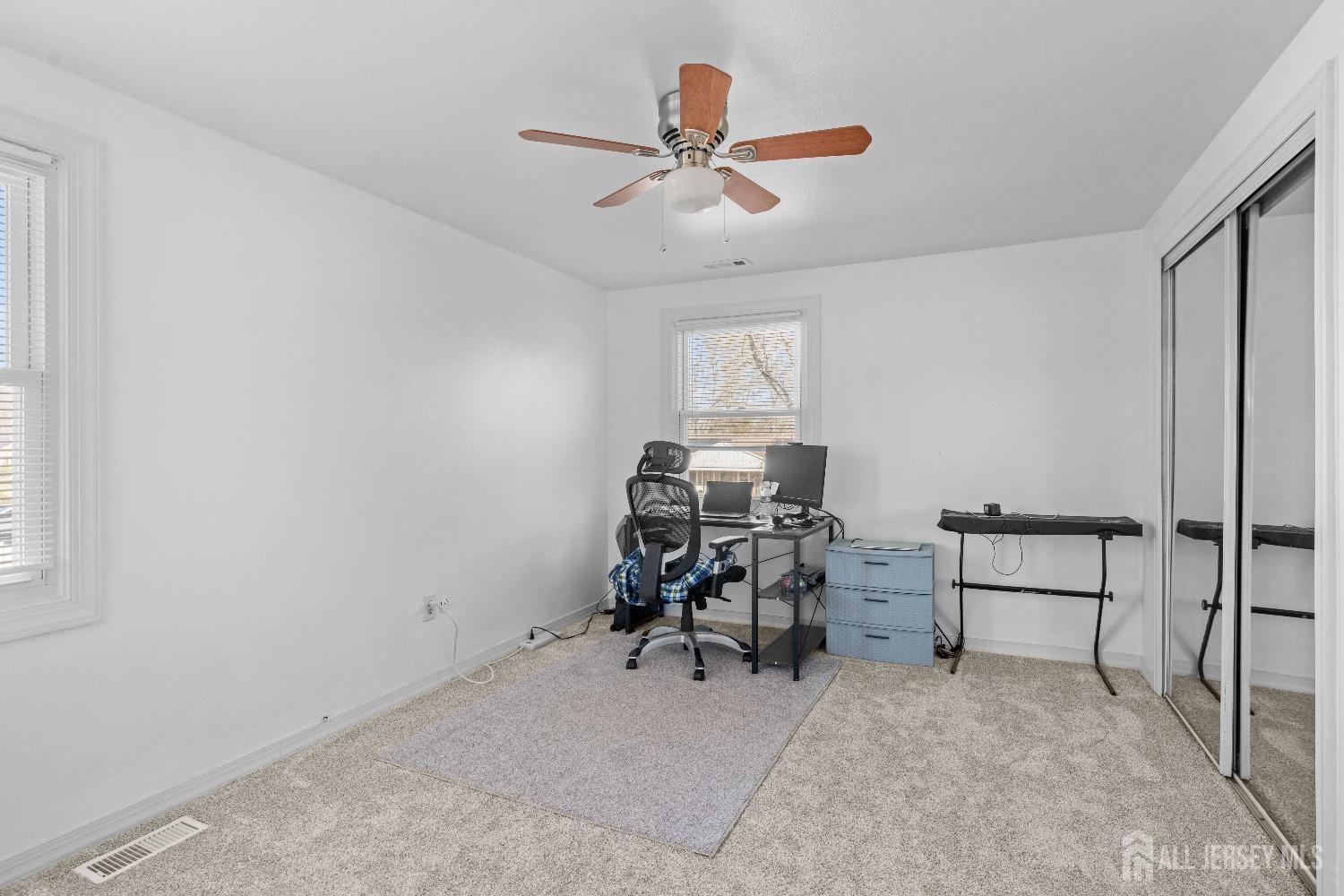 2 Guild Court Willingboro, NJ 08046 - Photo 28 of 38