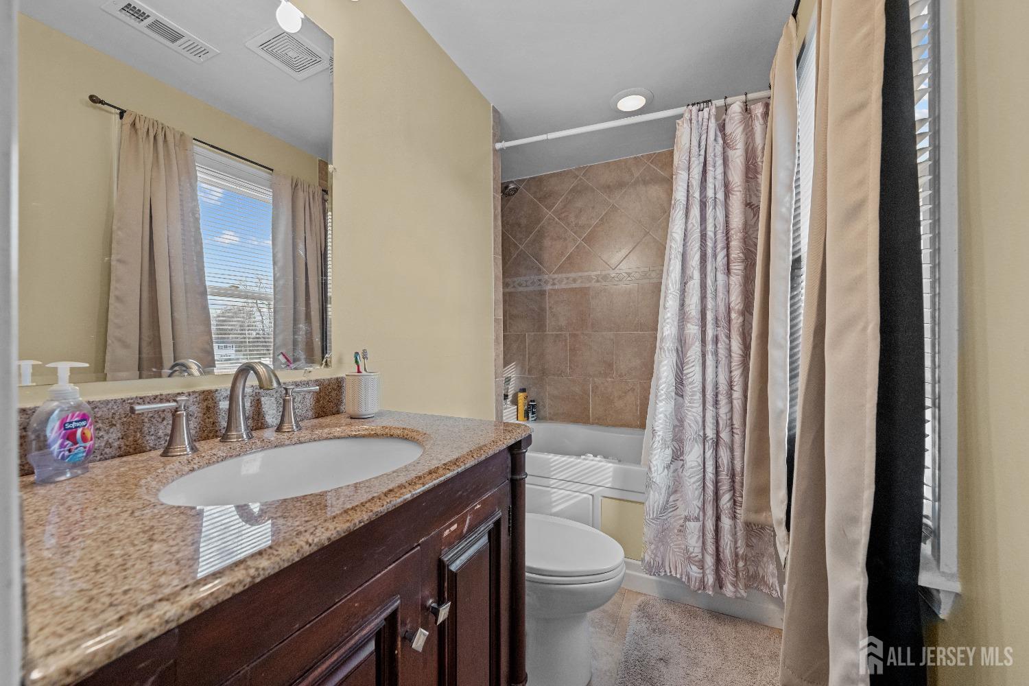 2 Guild Court Willingboro, NJ 08046 - Photo 30 of 38