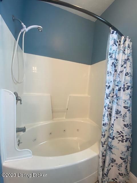 466 Tom Greer Road Bardstown, KY 40004 - Photo 31 of 56 Large Jacuzzi soaker tub