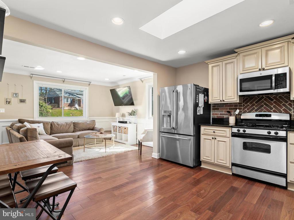 11614 Gail Street Silver Spring, MD 20902 - Photo 12 of 33