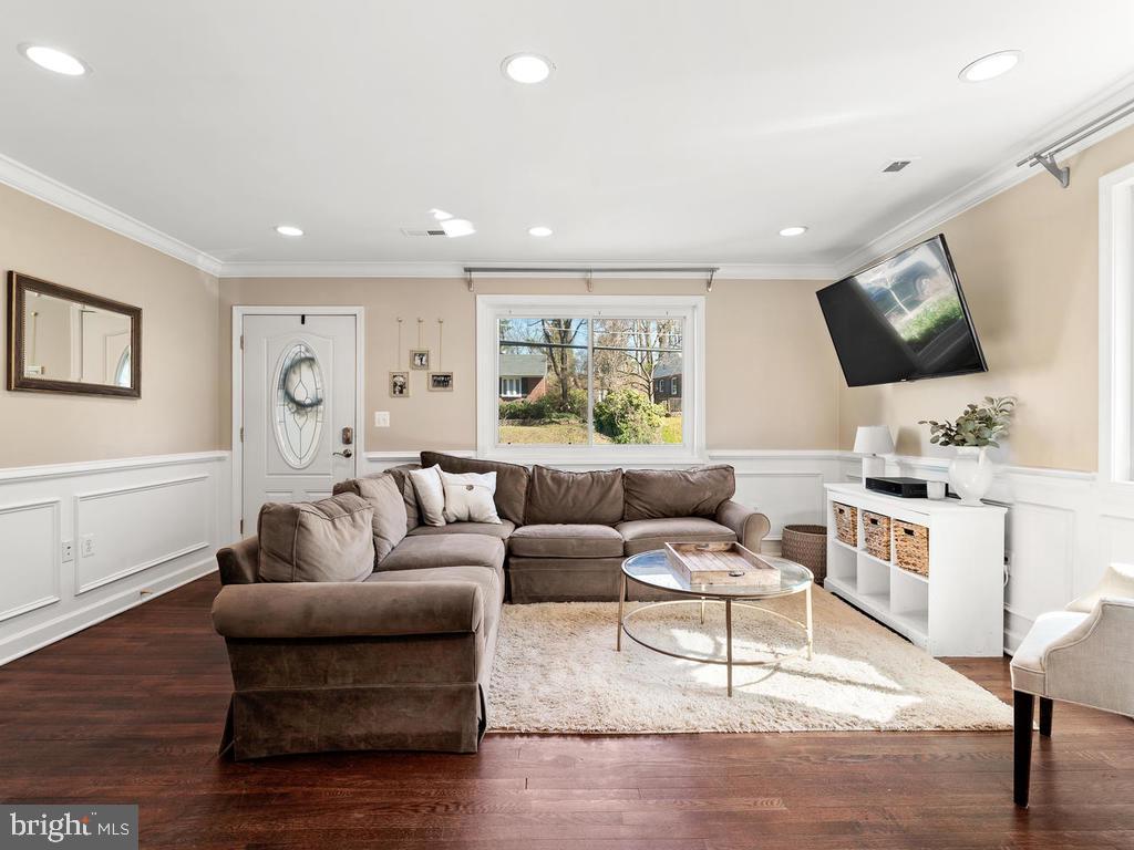 11614 Gail Street Silver Spring, MD 20902 - Photo 6 of 33