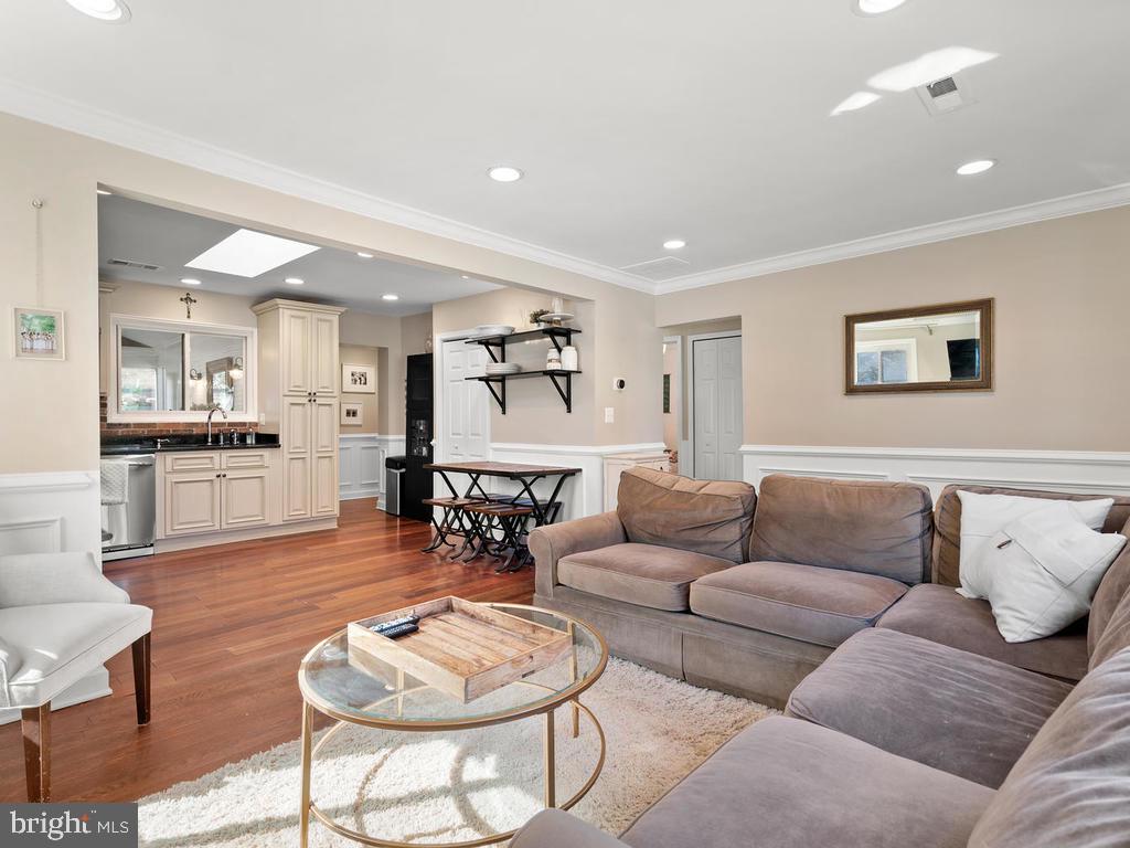 11614 Gail Street Silver Spring, MD 20902 - Photo 9 of 33