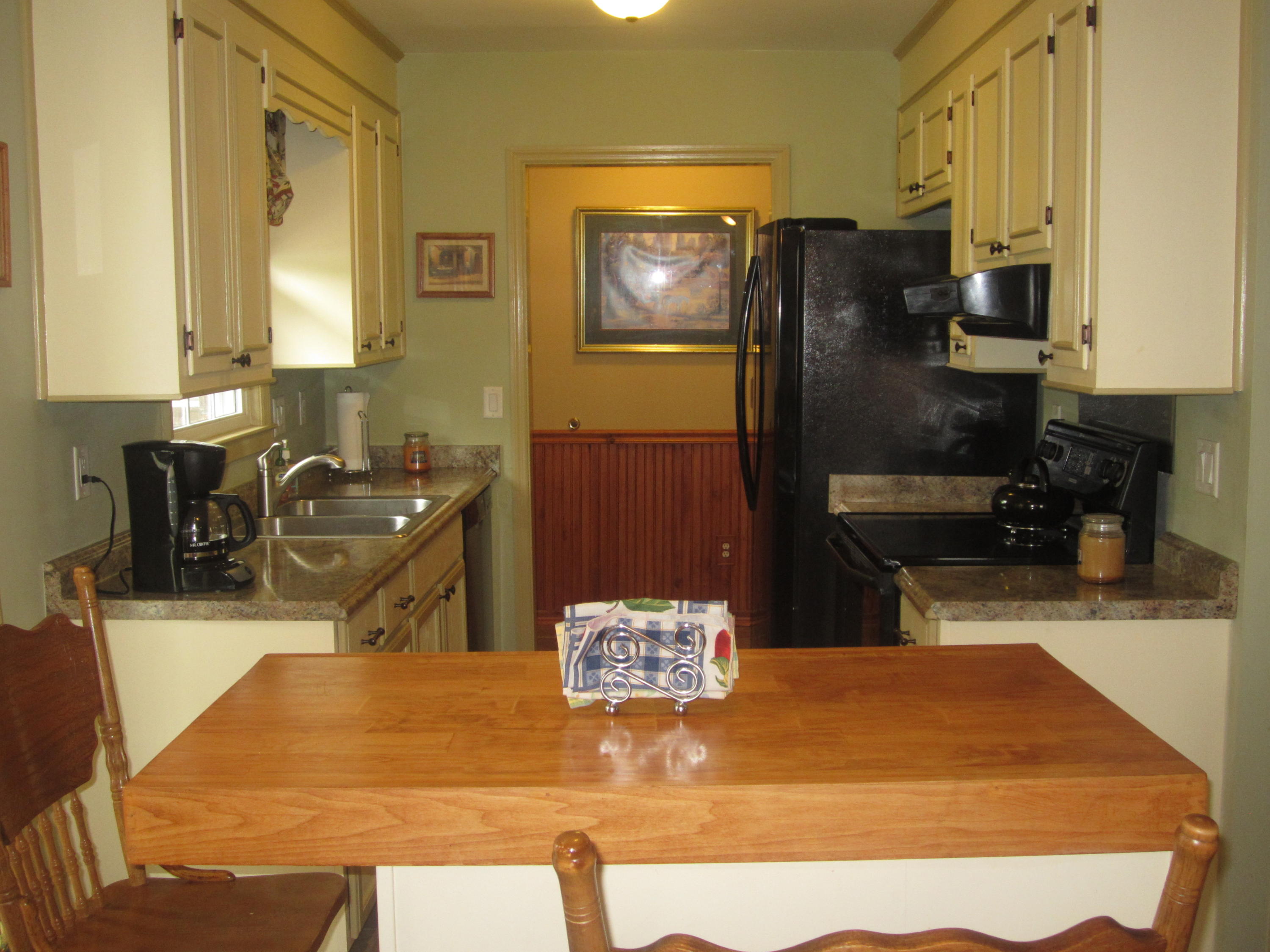 809 Beauregard Road Summerville, SC 29486 - Photo 14 of 26 809 Bearegard 030