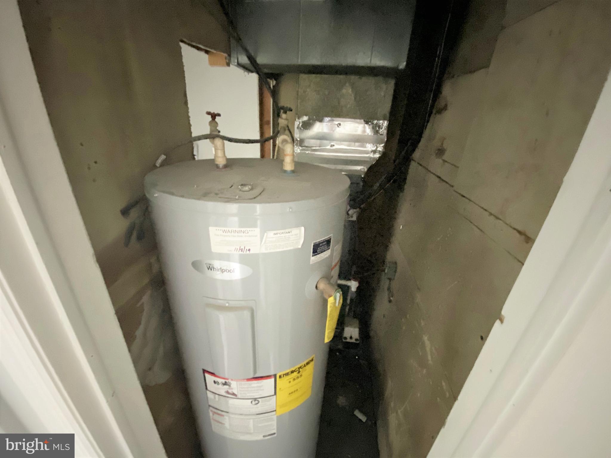 8360 Lockwood Road Pasadena, MD 21122 - Photo 33 of 44 HVAC and Water Heater