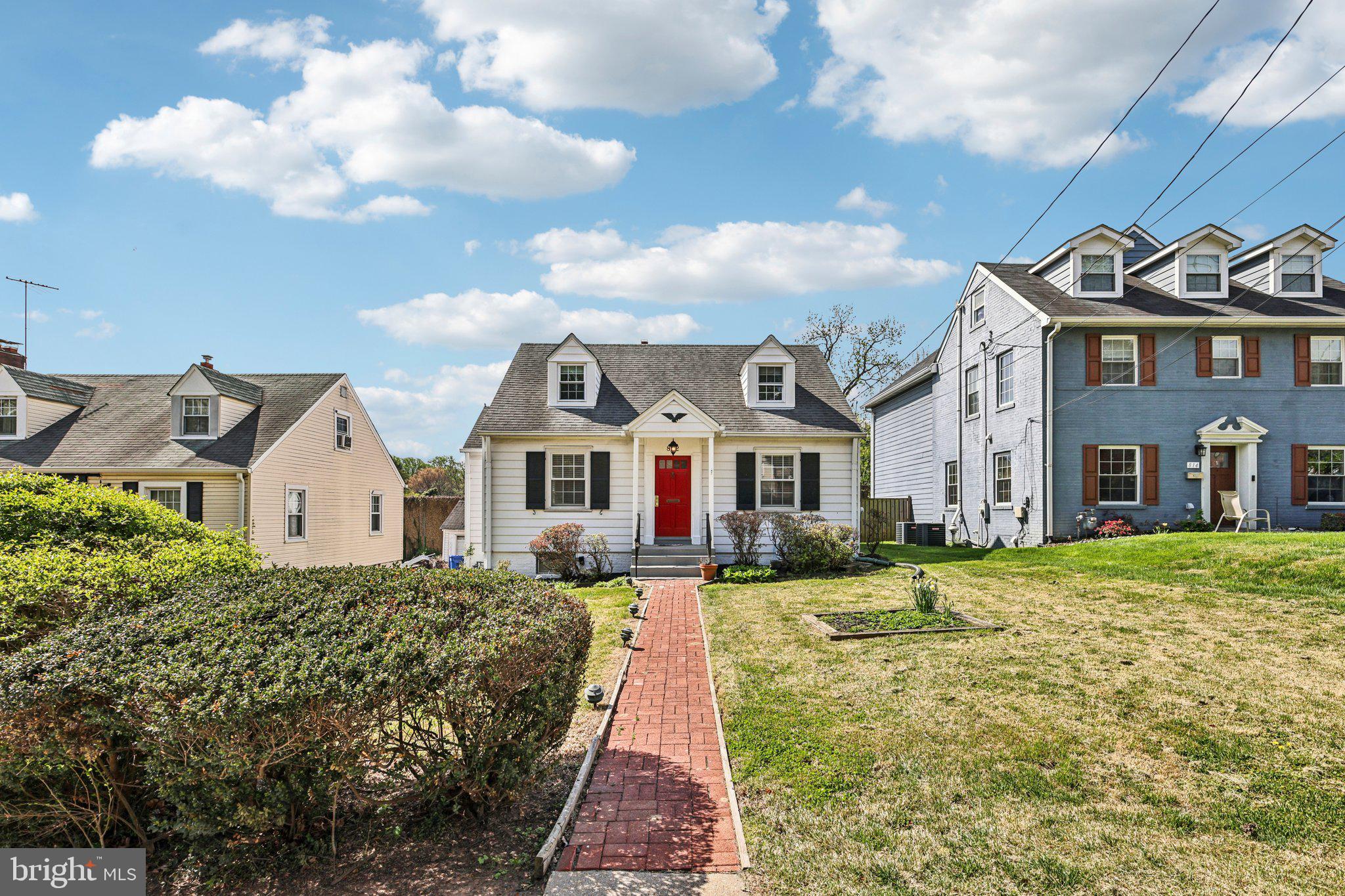 812 Forest Glen Road Silver Spring, MD 20901 - Photo 2 of 55