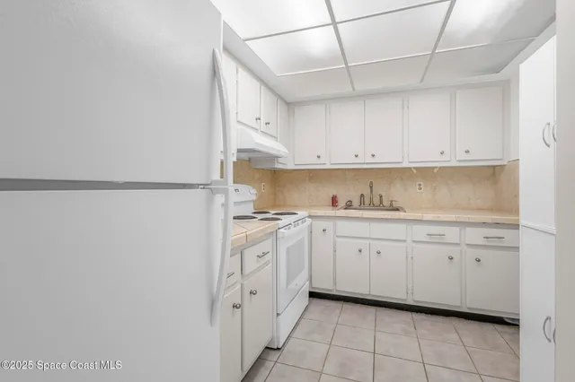 $1,650 | 223 Columbia Drive, Unit 210, Cape Canaveral, FL 32920