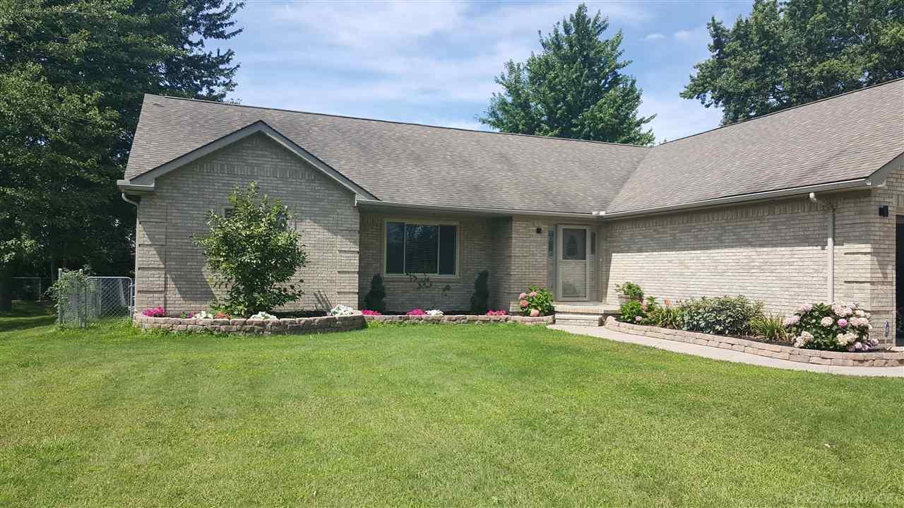 54123 County Line Road New Baltimore, MI 48047 - Photo 2 of 36 31328190-1.JPG