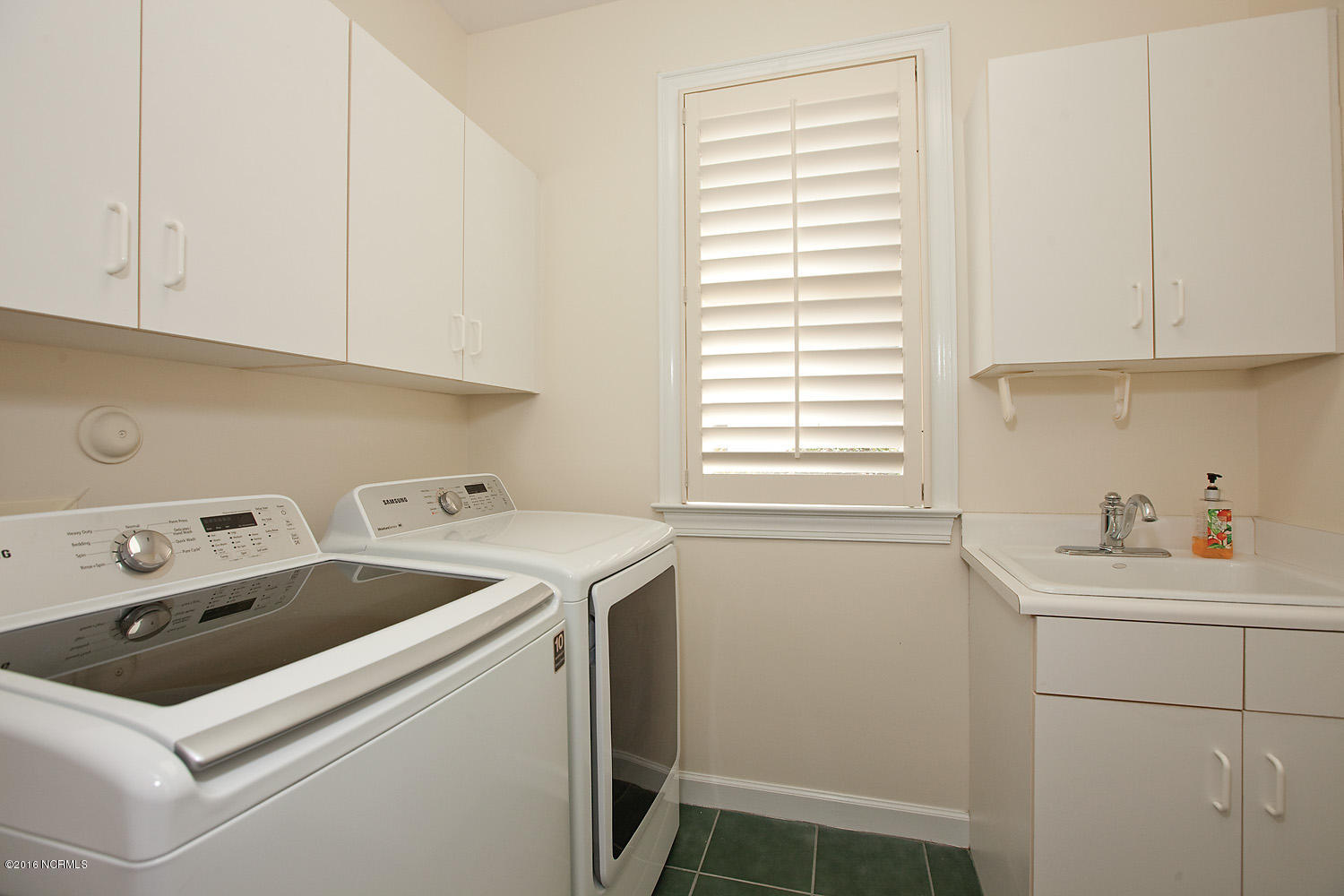 807 Fox Ridge Lane Wilmington, NC 28405 - Photo 19 of 30 fox ridge 807 7lndy martie lf_8666