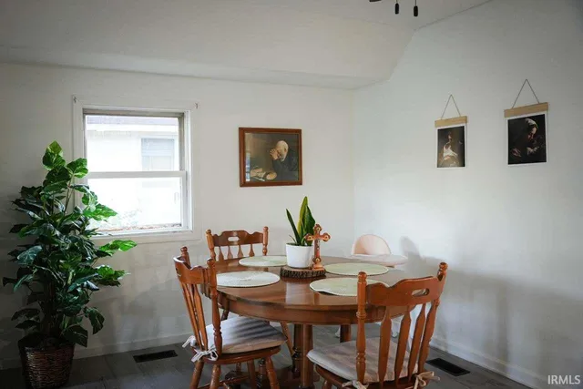 $239,900 | 3270 East Main Street, Macy, IN 46951