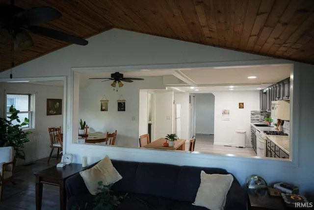 $239,900 | 3270 East Main Street, Macy, IN 46951