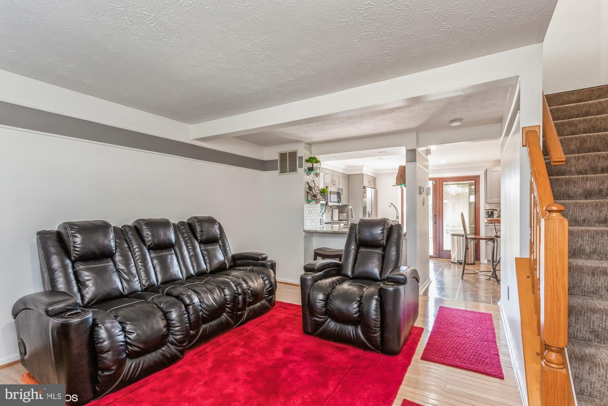 2265 Riding Crop Way Baltimore, MD 21244 - Photo 2 of 25