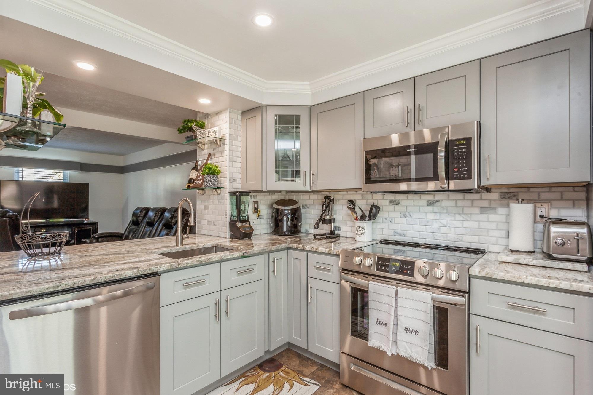 2265 Riding Crop Way Baltimore, MD 21244 - Photo 4 of 25