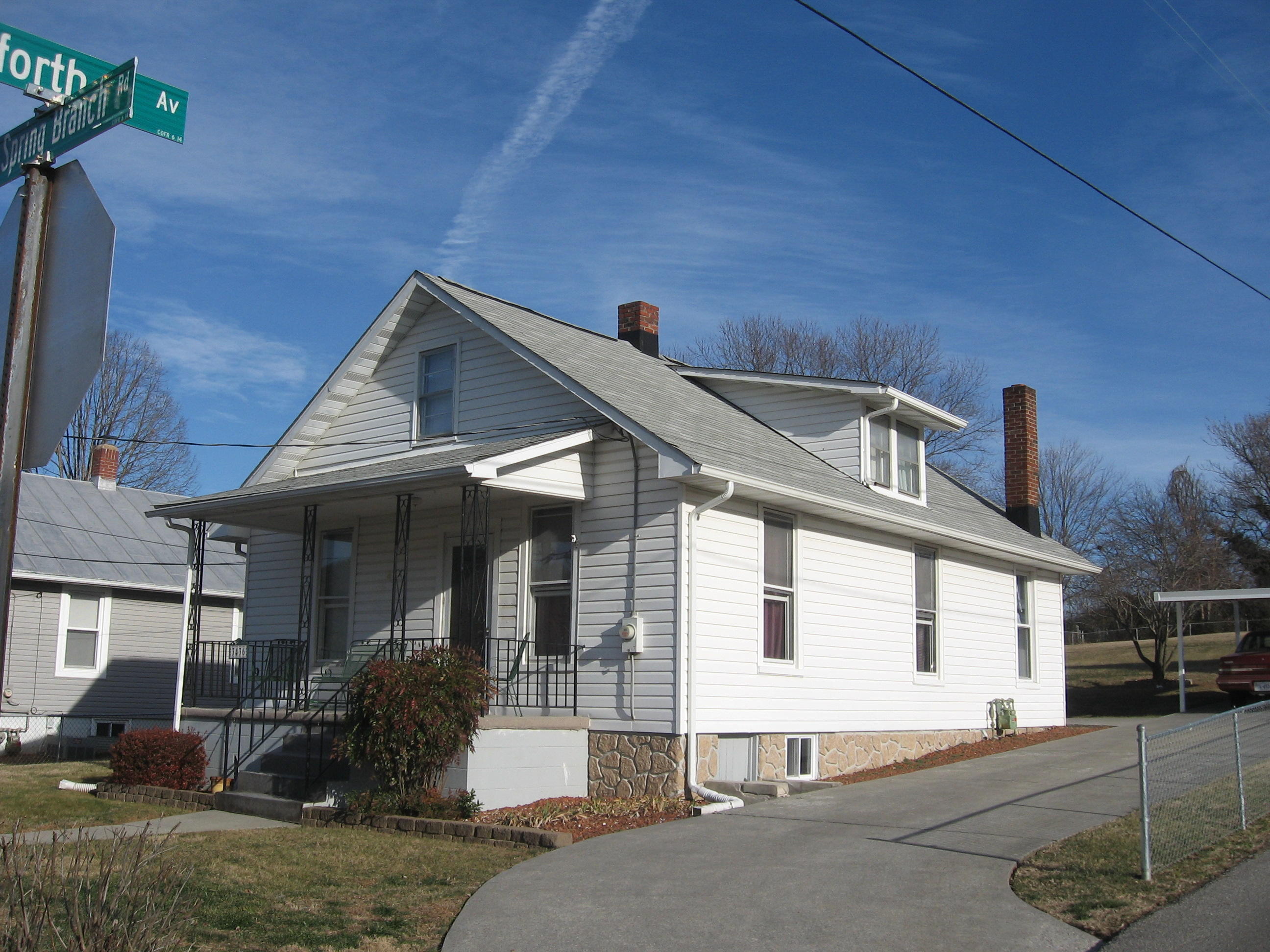 3436 New Spring Branch Road Southeast Roanoke, VA 24014 - Photo 1 of 22 Home View
