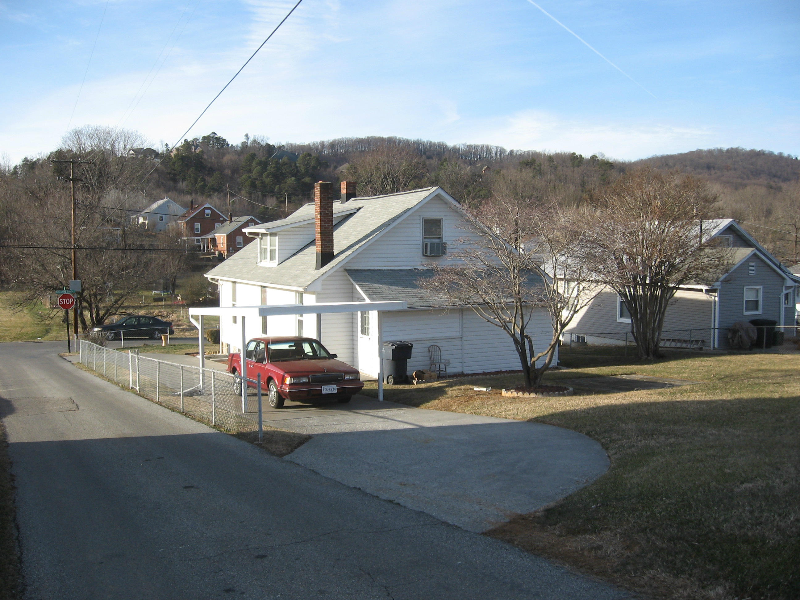 3436 New Spring Branch Road Southeast Roanoke, VA 24014 - Photo 2 of 22 Right Side / Carport View