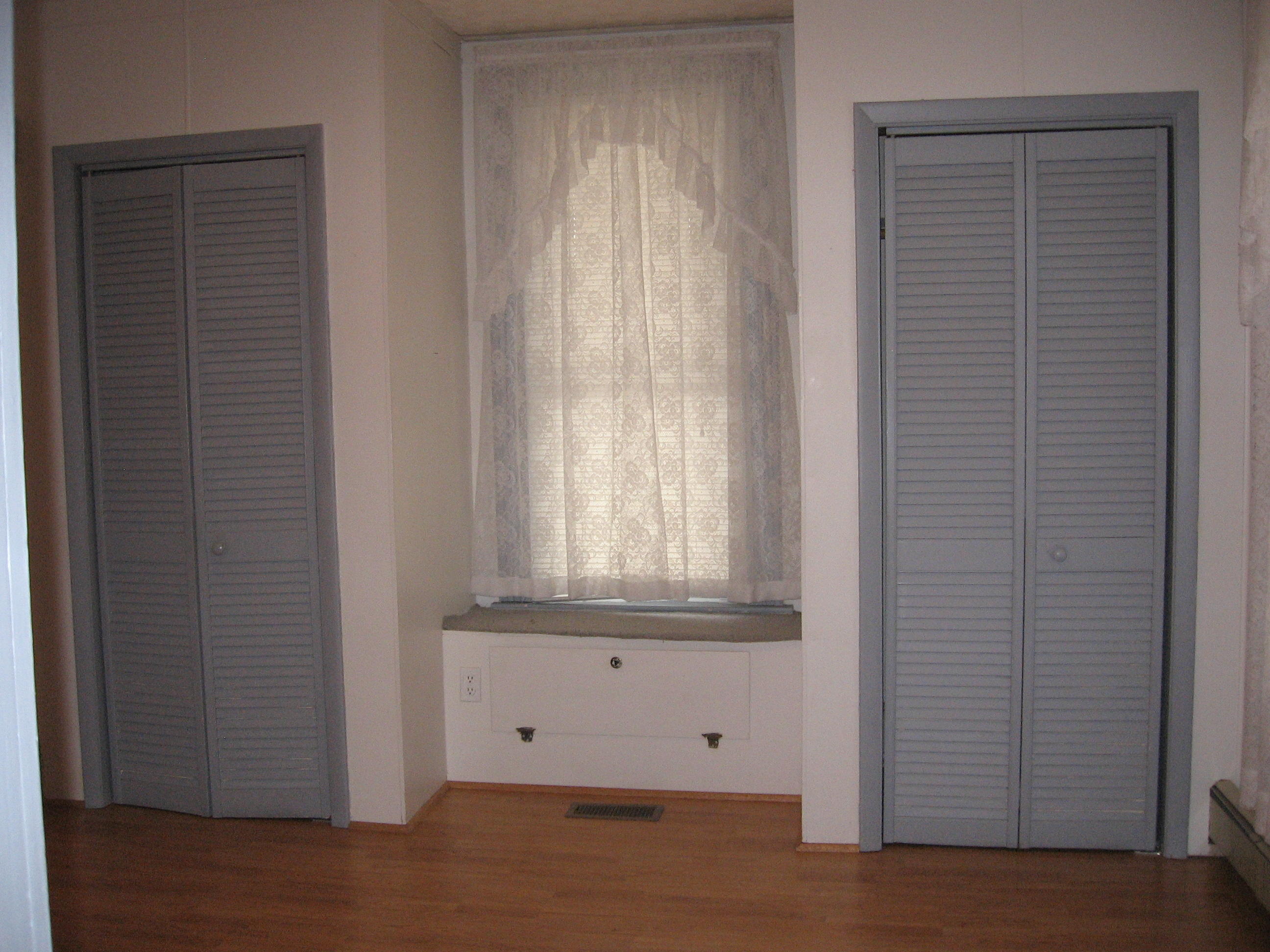 3436 New Spring Branch Road Southeast Roanoke, VA 24014 - Photo 13 of 22 Entry Level Bedroom (2 Closets)