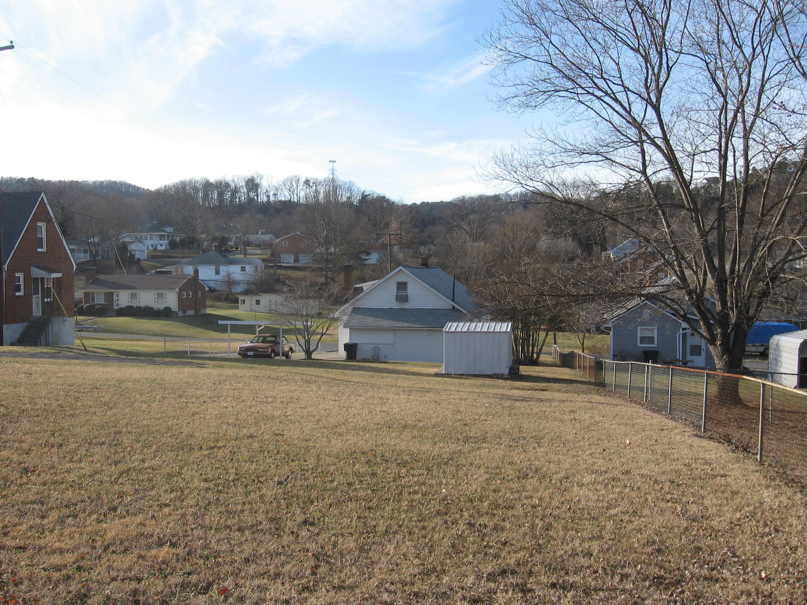 3436 New Spring Branch Road Southeast Roanoke, VA 24014 - Photo 4 of 22 Huge Back Yard