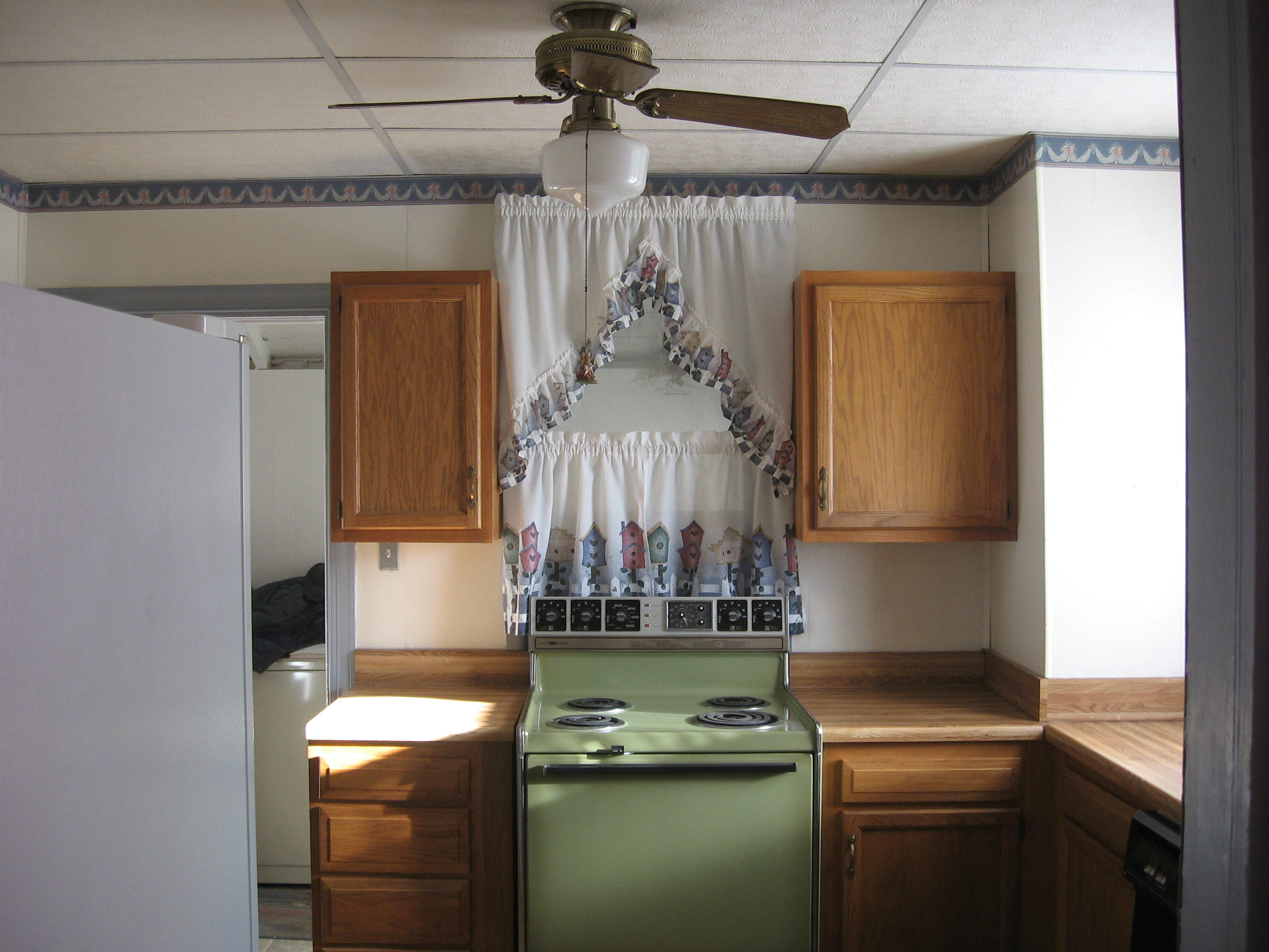 3436 New Spring Branch Road Southeast Roanoke, VA 24014 - Photo 7 of 22 Kitchen